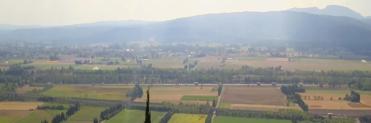 Image Monte escalier La Garde-Adhémar