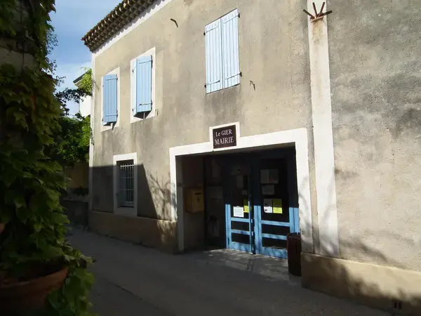 Monte Escalier 26 Monte escalier Cliousclat